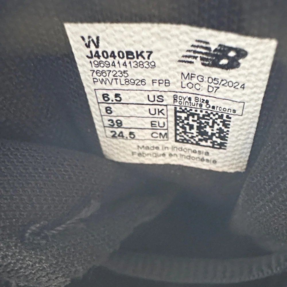 Boys WIDE— New Balance Baseball Cleats - Picture 7 of 7